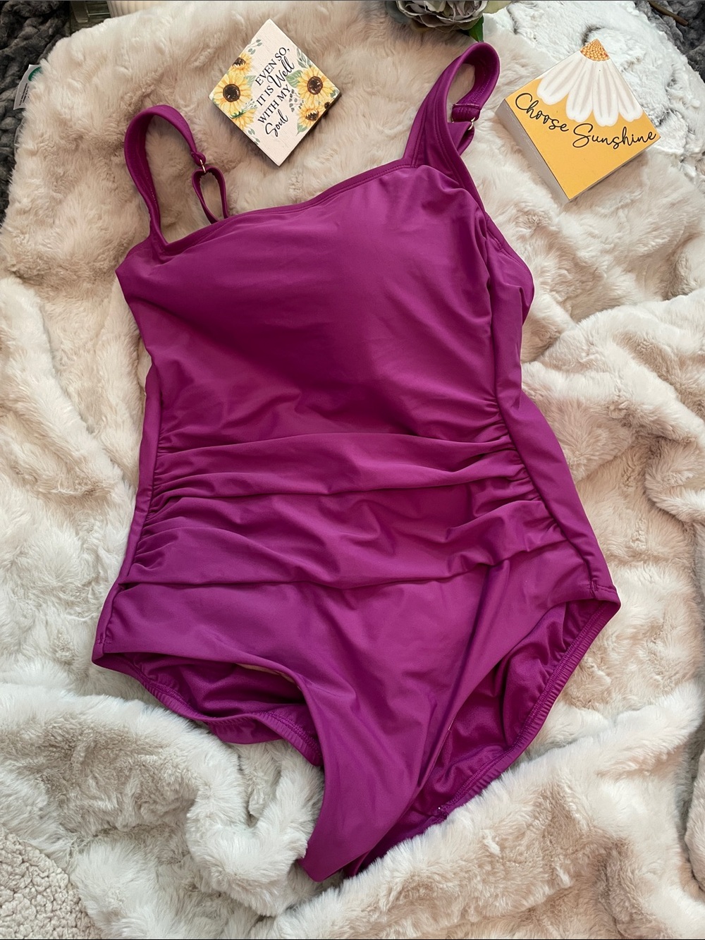NWT Shade & Shore Magenta OnePiece Swimsuit Adjustable Straps & Tummy Control 14